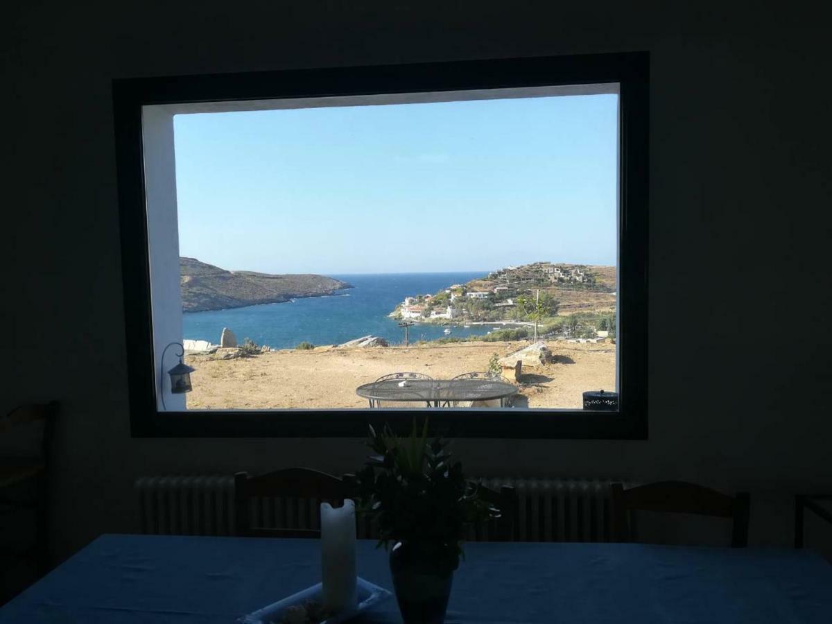 Villa Avgoustis' Stone House à Otziás Extérieur photo